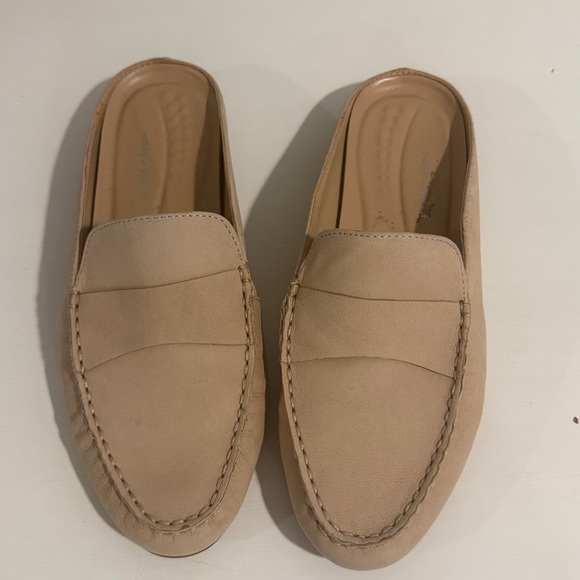 Easy Spirit - Picture 2 of 3